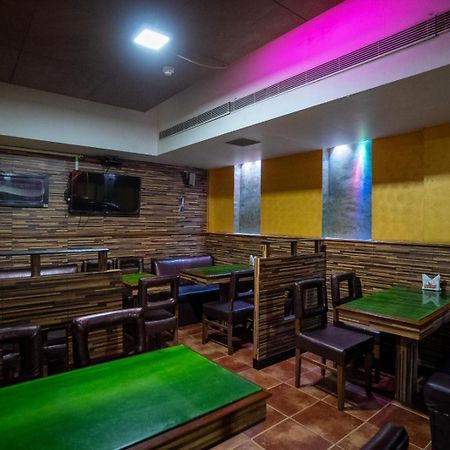 Sree Bharani Hotels Tirunelveli Exteriör bild