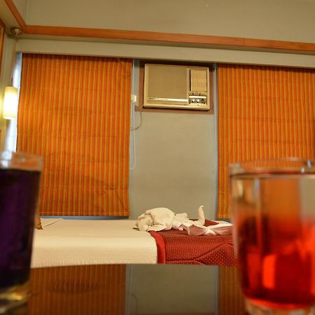 Sree Bharani Hotels Tirunelveli Exteriör bild