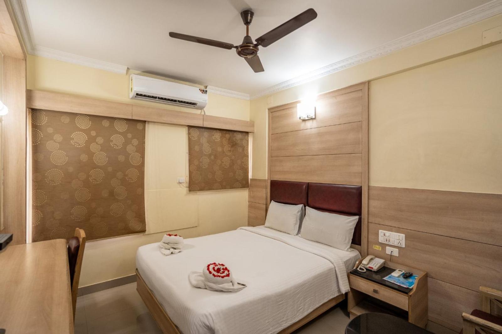 Sree Bharani Hotels Tirunelveli Exteriör bild