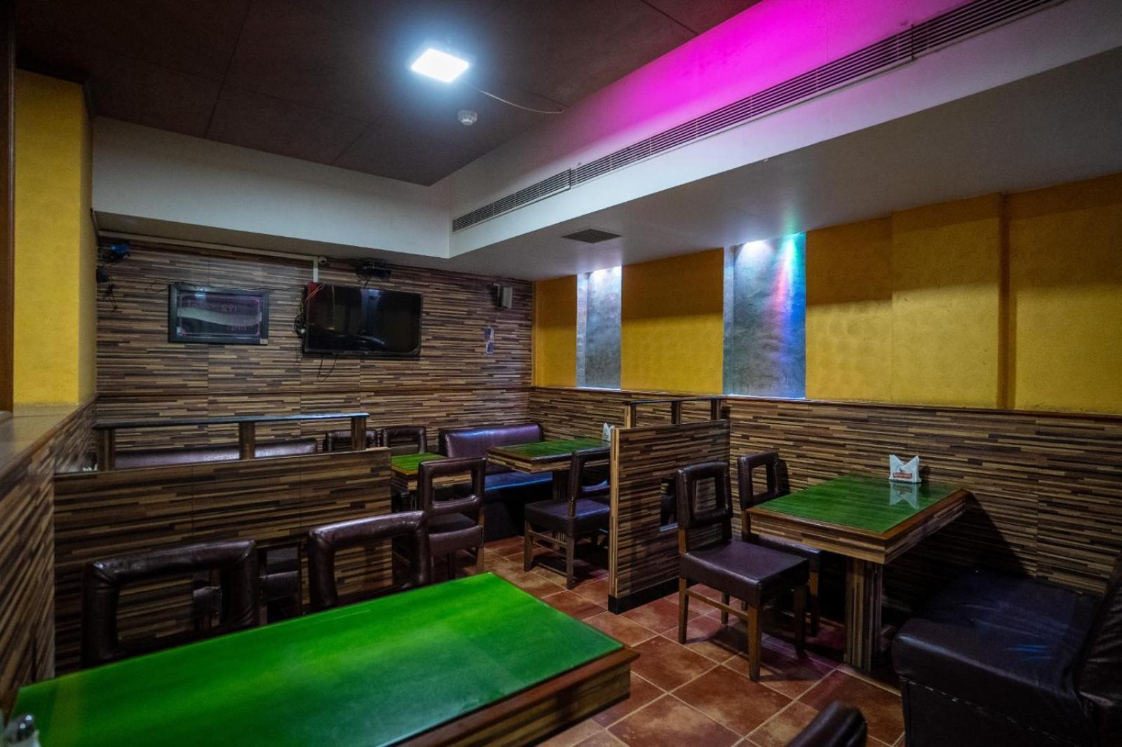 Sree Bharani Hotels Tirunelveli Exteriör bild