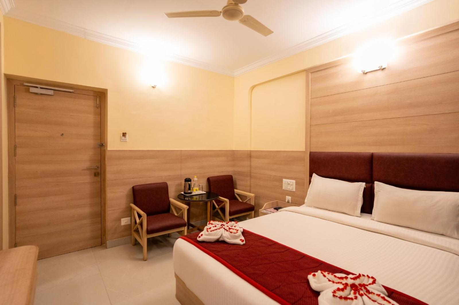 Sree Bharani Hotels Tirunelveli Exteriör bild
