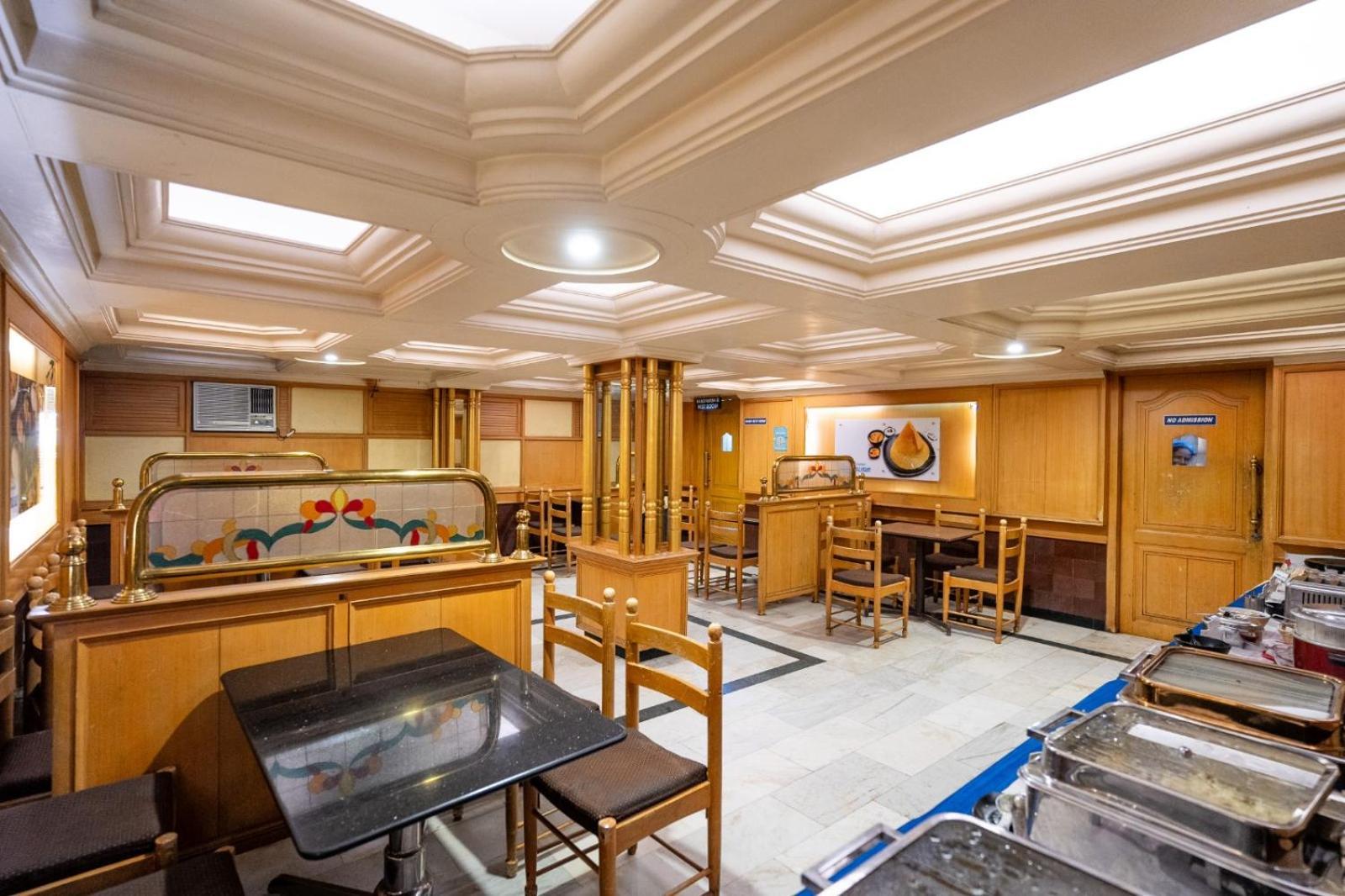 Sree Bharani Hotels Tirunelveli Exteriör bild