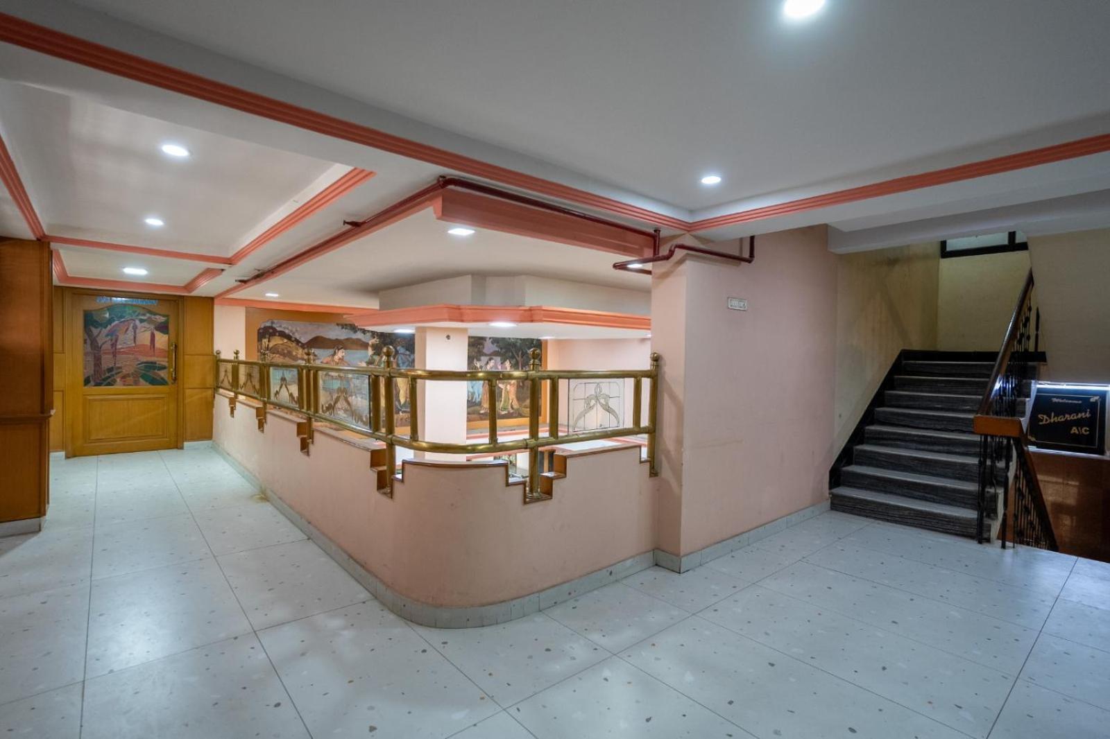 Sree Bharani Hotels Tirunelveli Exteriör bild