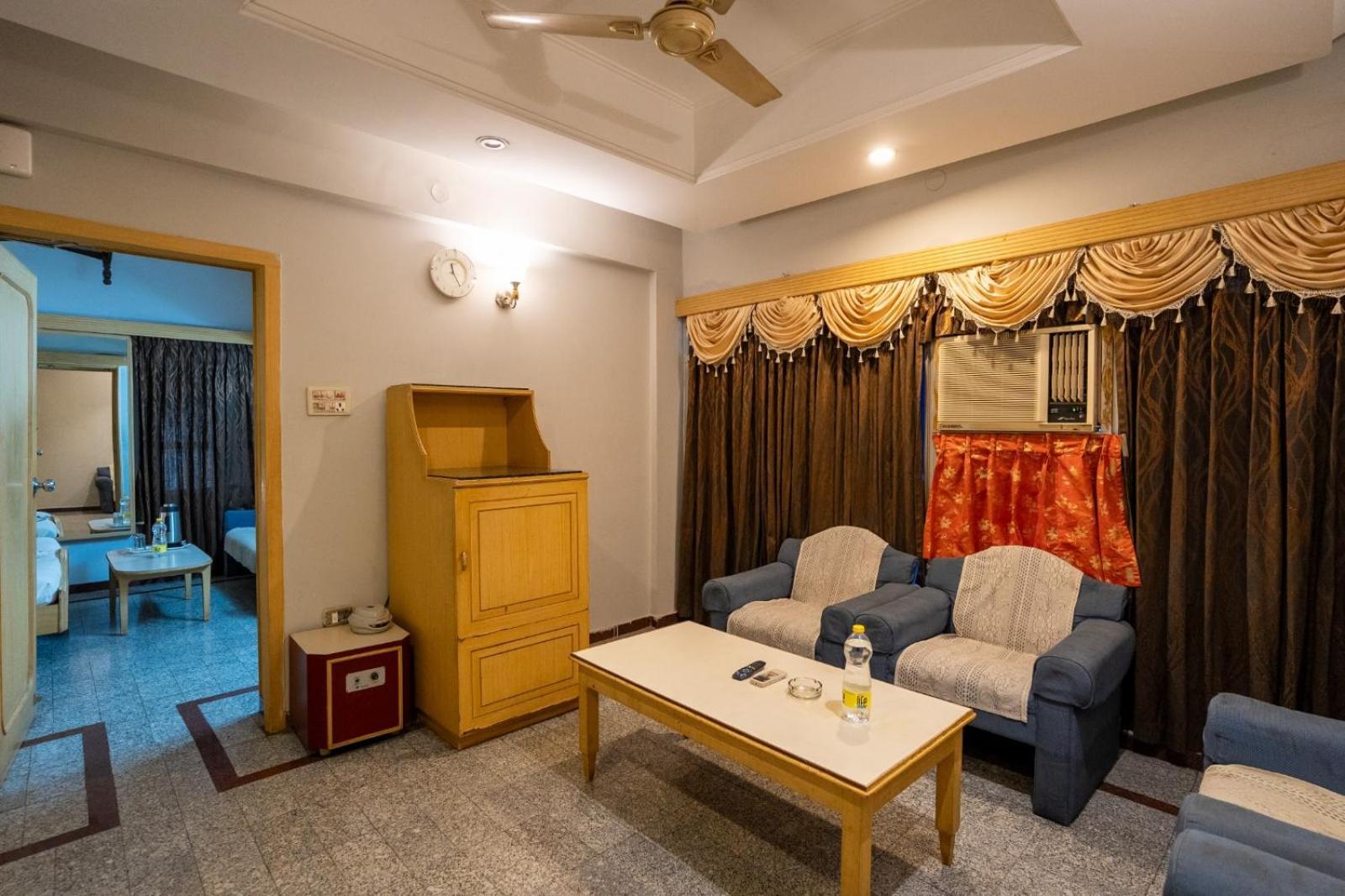 Sree Bharani Hotels Tirunelveli Exteriör bild