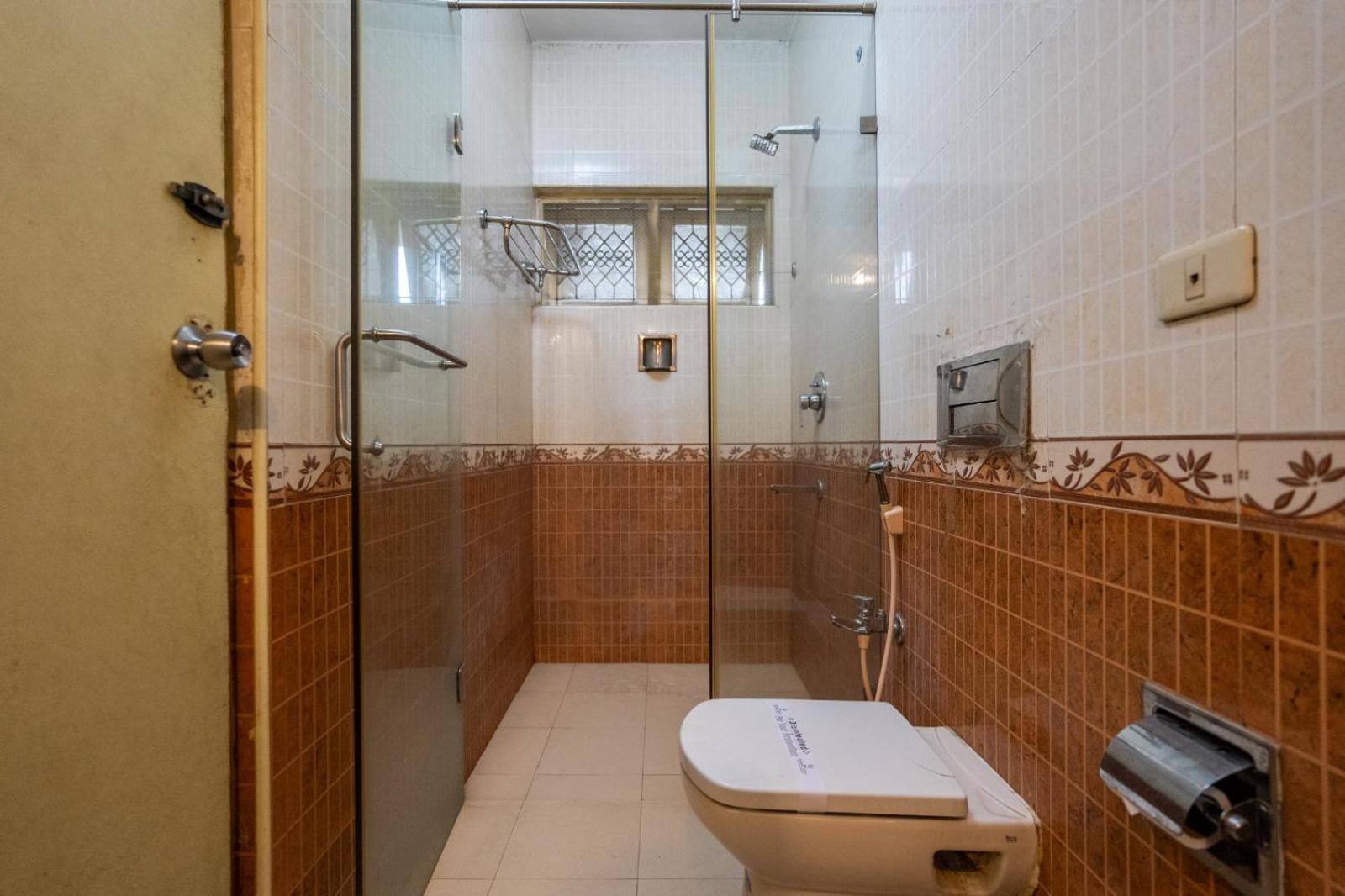 Sree Bharani Hotels Tirunelveli Exteriör bild