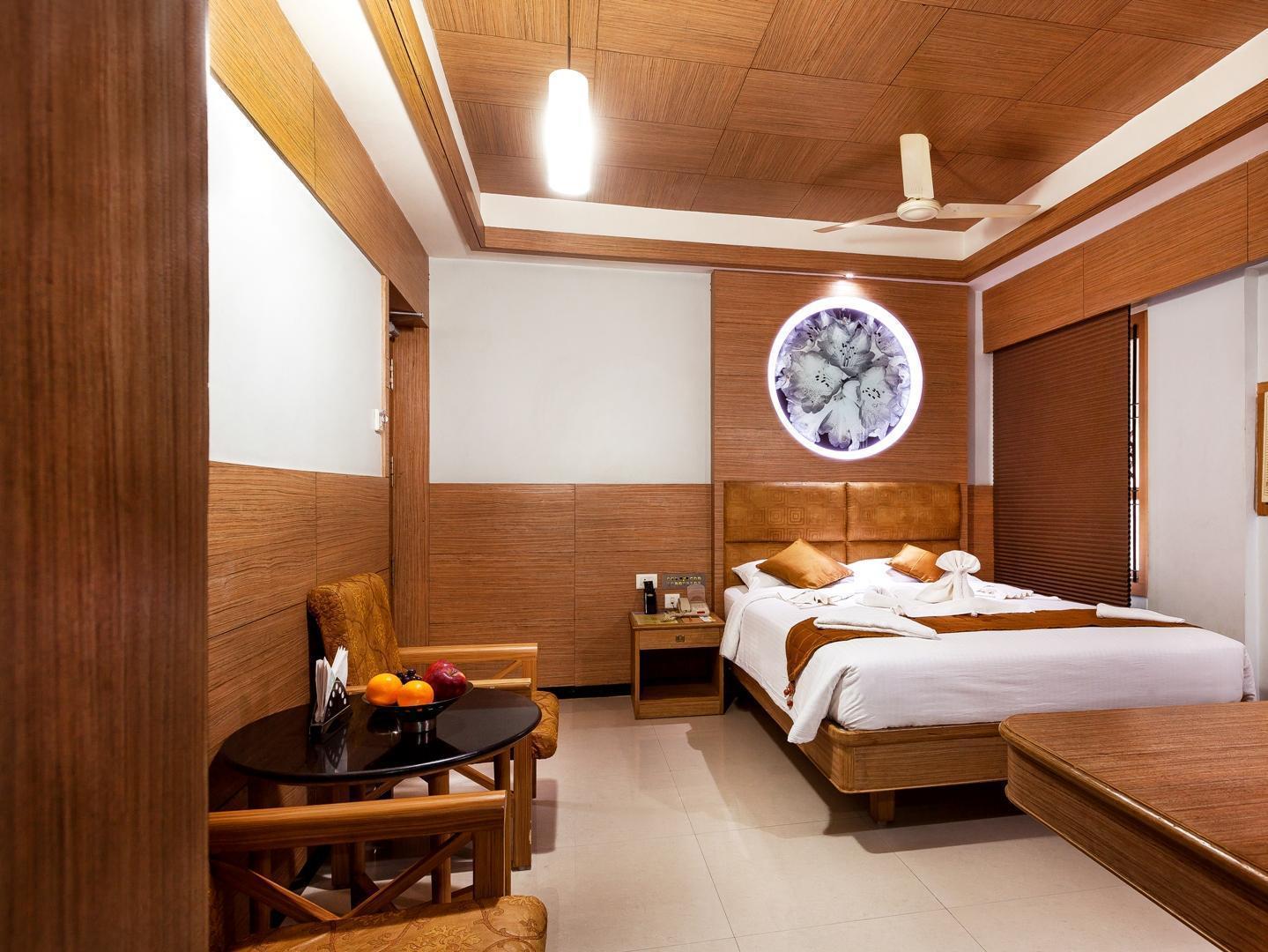 Sree Bharani Hotels Tirunelveli Exteriör bild